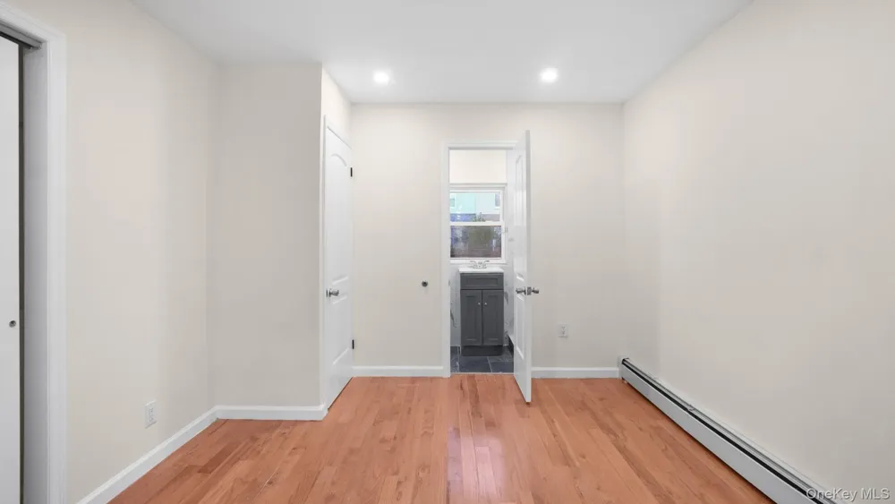 117-21 201st Place Saint Albans, NY 11412