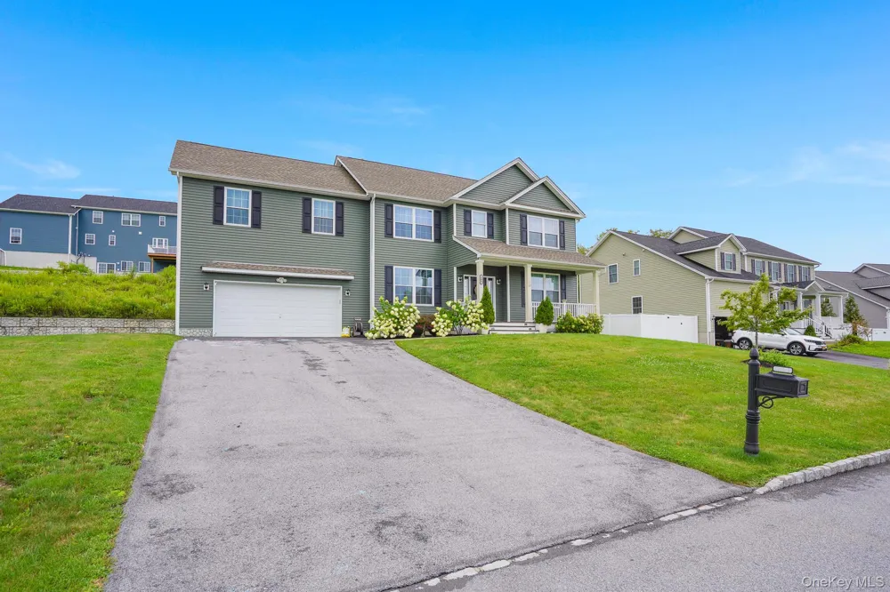 149 Stratford Drive Poughkeepsie, NY 12603