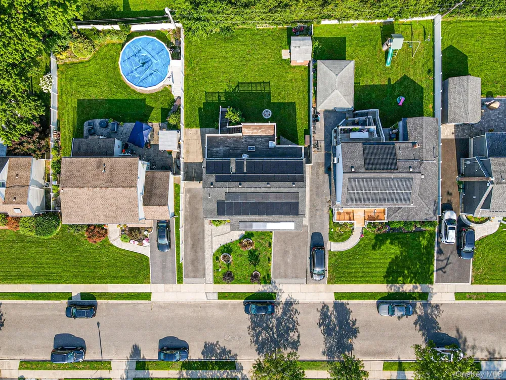 828 Strang Drive Wantagh, NY 11793