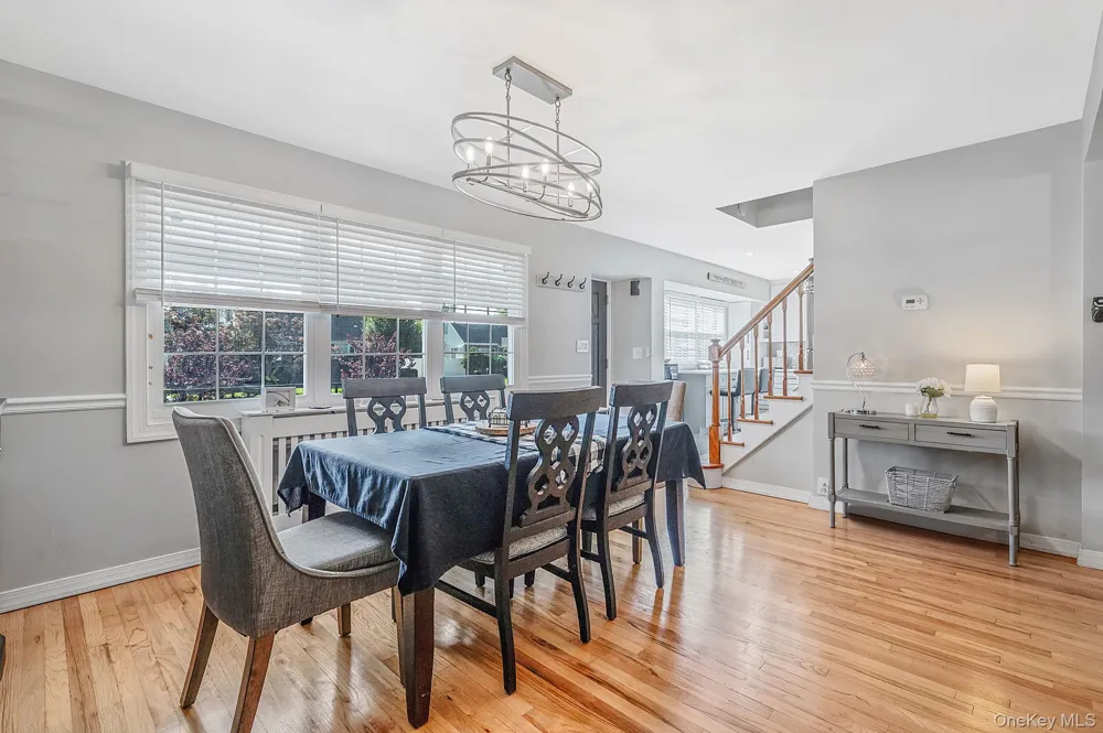 828 Strang Drive Wantagh, NY 11793