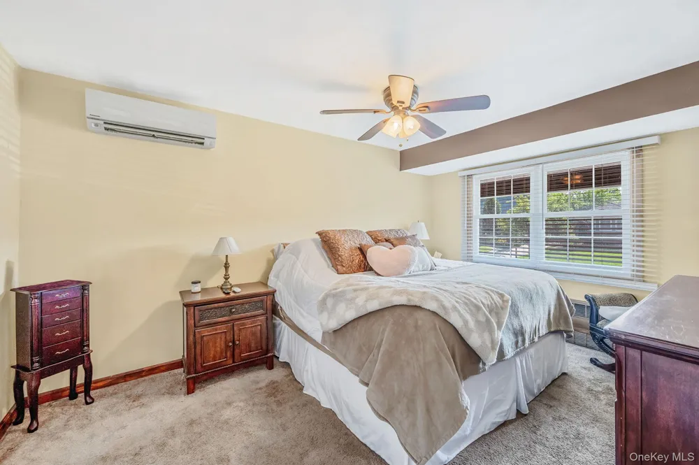828 Strang Drive Wantagh, NY 11793