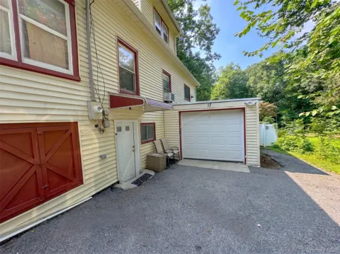 17 Bridge Lane #B