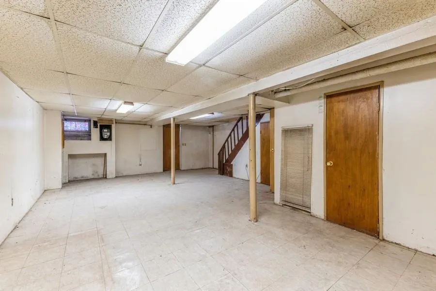 5130 47th Street Woodside, NY 11377