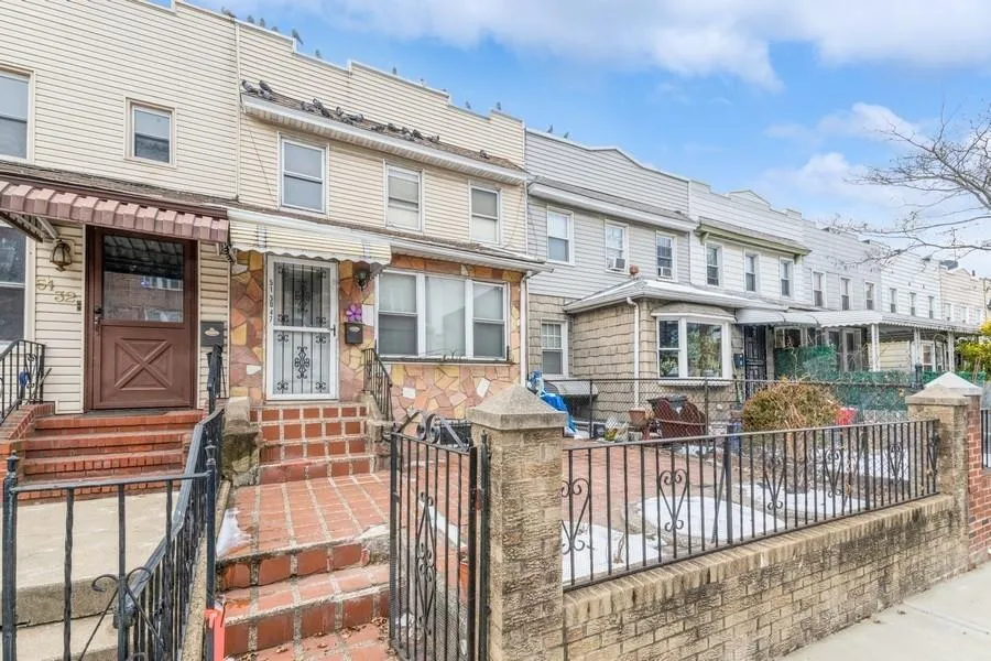5130 47th Street Woodside, NY 11377