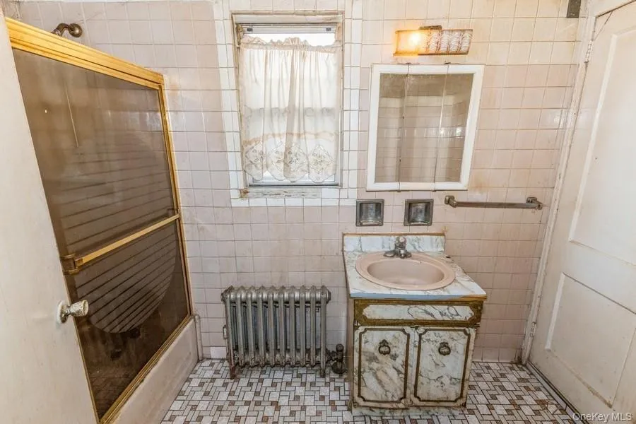 51-30A 47th Street Woodside, NY 11377