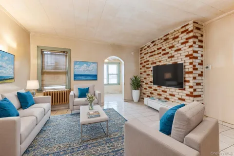 51-30A 47th Street