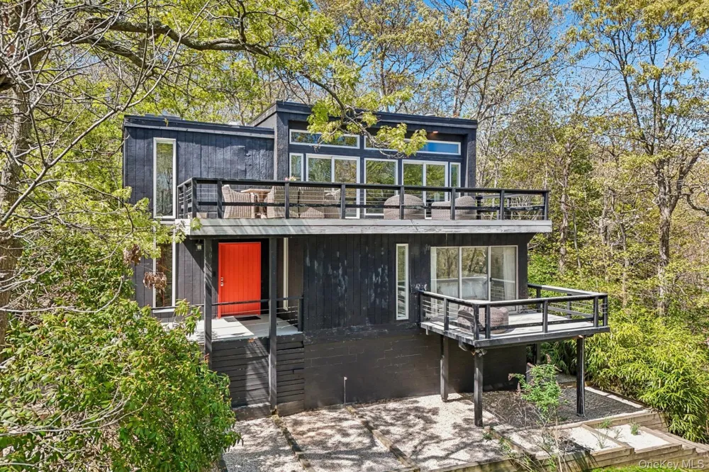 15 Elm Lane Montauk, NY 11954