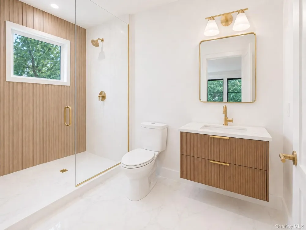 3635 Bunker Avenue Wantagh, NY 11793