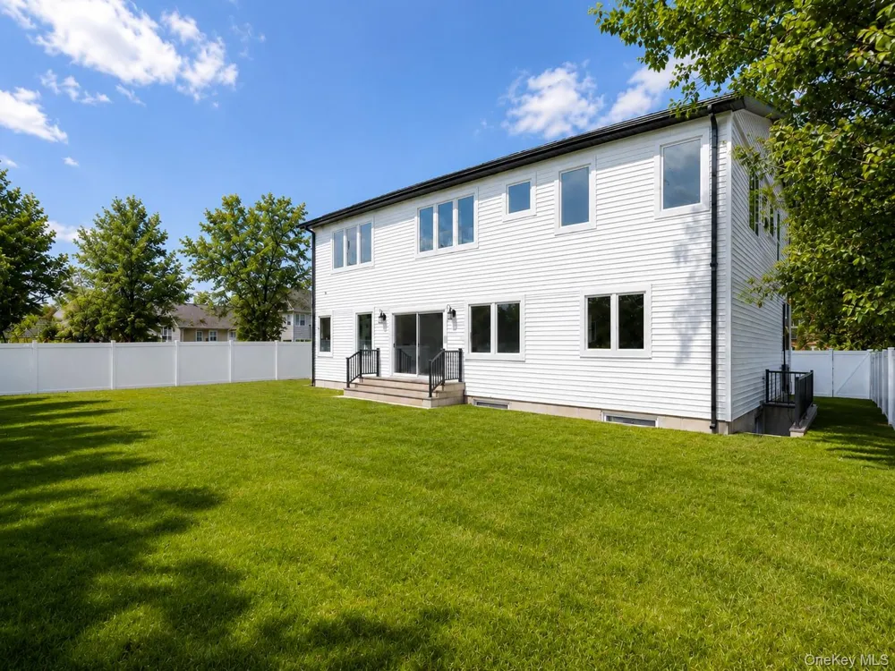 3635 Bunker Avenue Wantagh, NY 11793