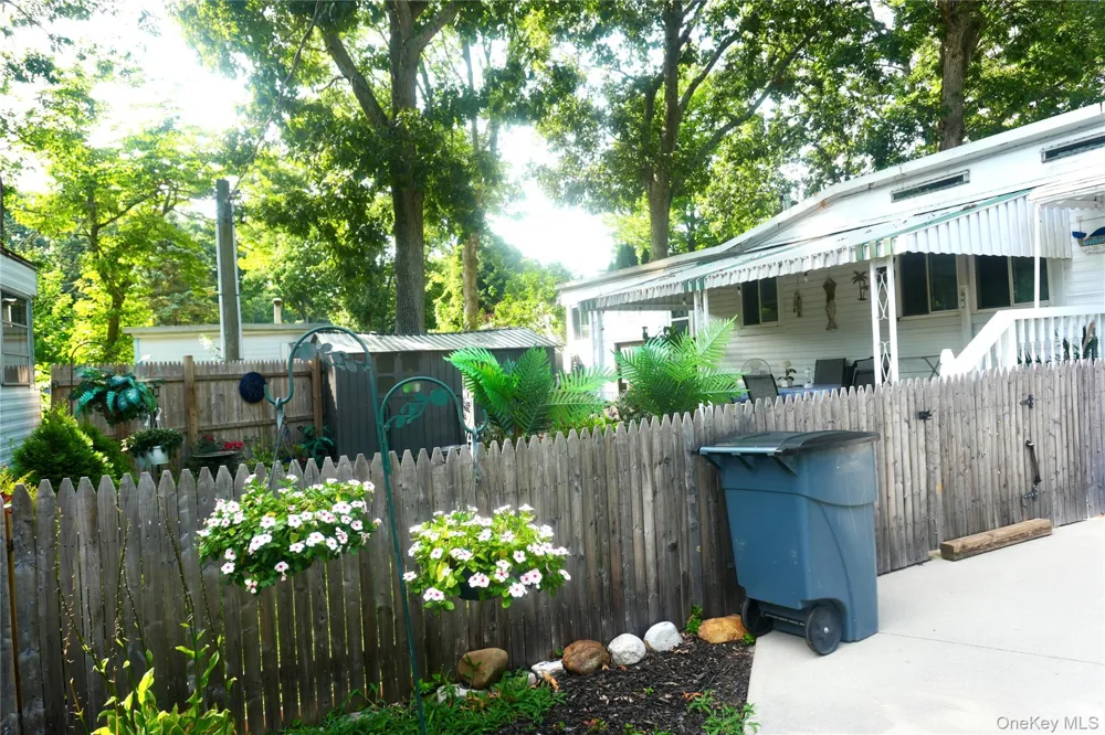 658 Sound Avenue #E-6 Calverton, NY 11933