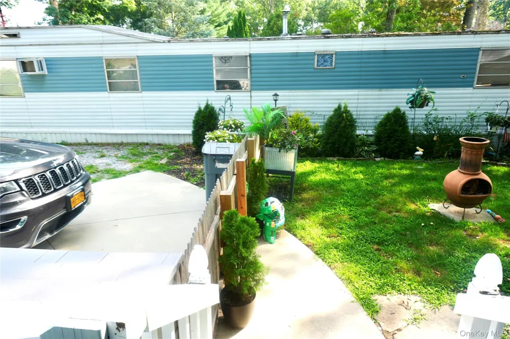 658 Sound Avenue #E-6 Calverton, NY 11933