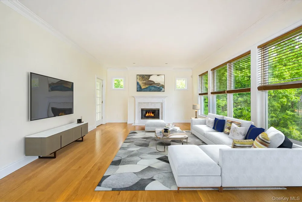 12 Nichris Lane Staatsburg, NY 12580