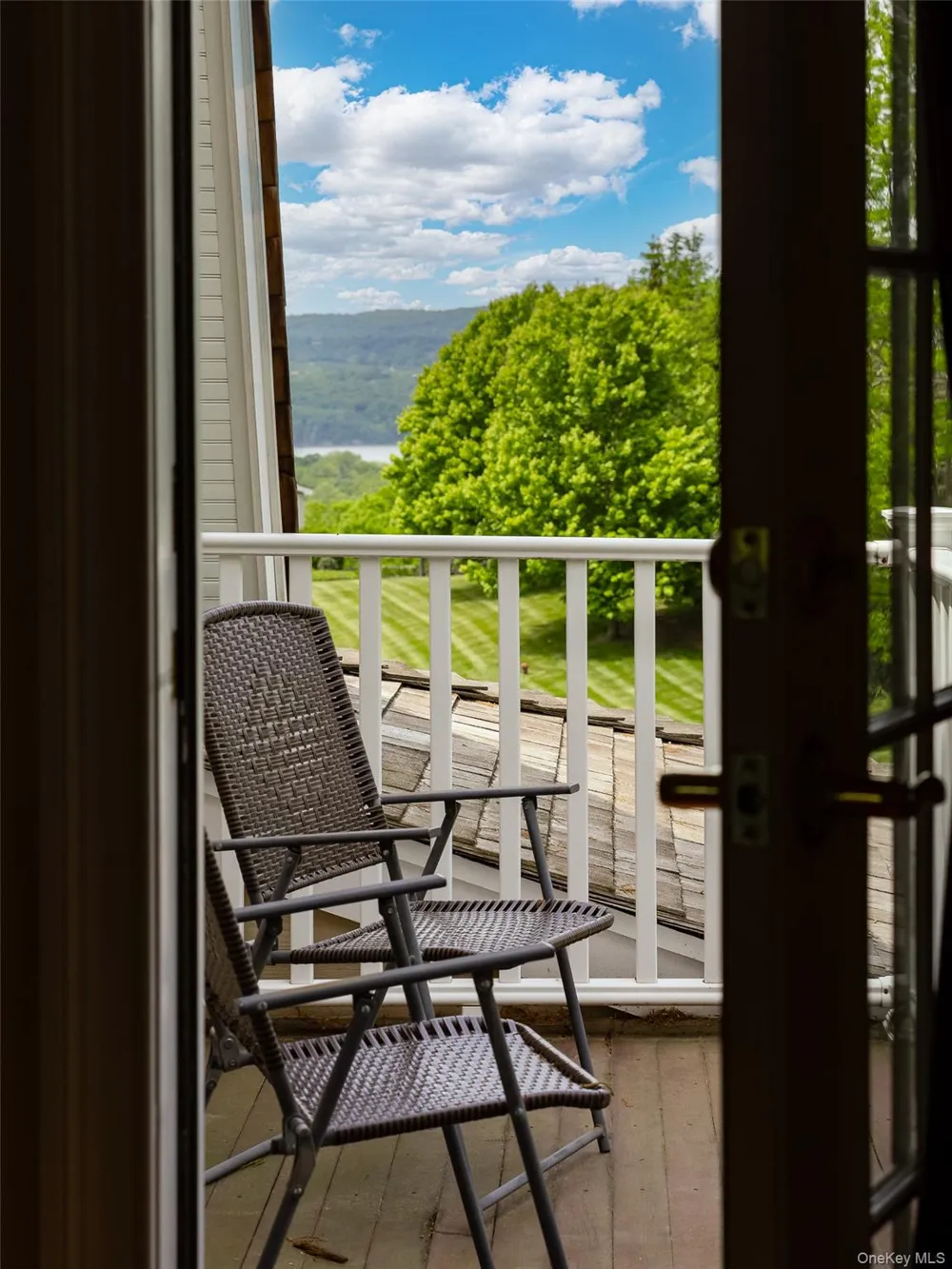 12 Nichris Lane Staatsburg, NY 12580