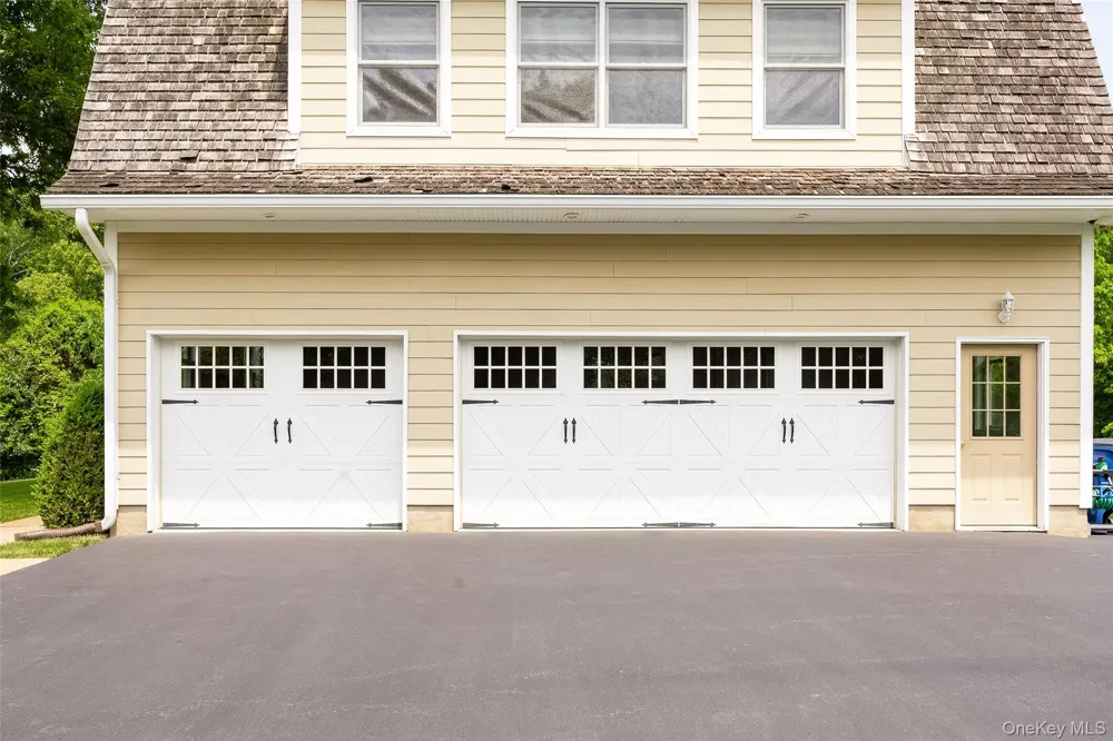 12 Nichris Lane Staatsburg, NY 12580