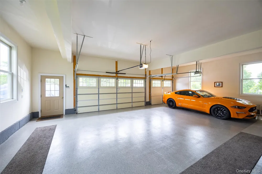 12 Nichris Lane Staatsburg, NY 12580