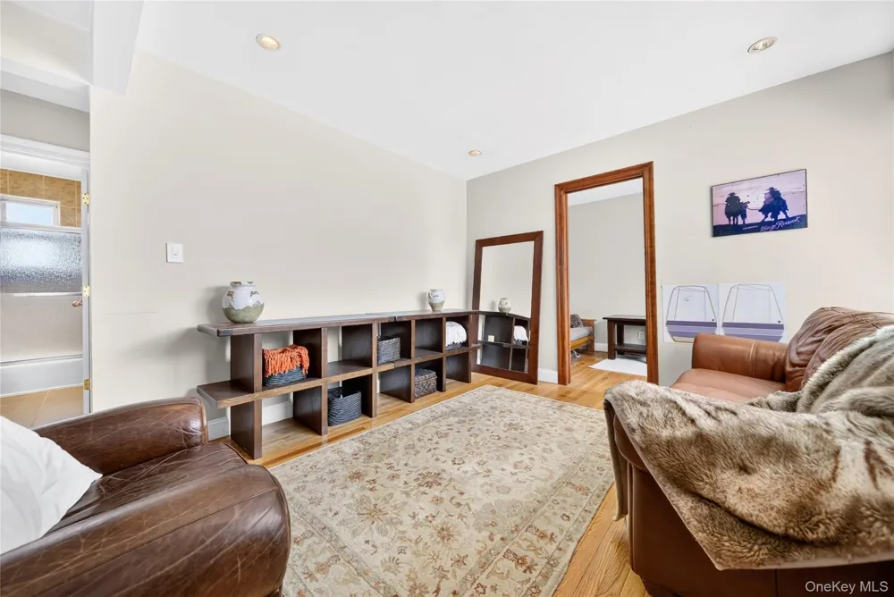138-25 68th Drive #3D Kew Garden Hills, NY 11367