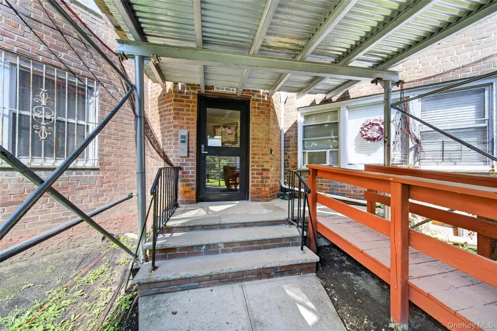 138-25 68th Drive #3D Kew Garden Hills, NY 11367