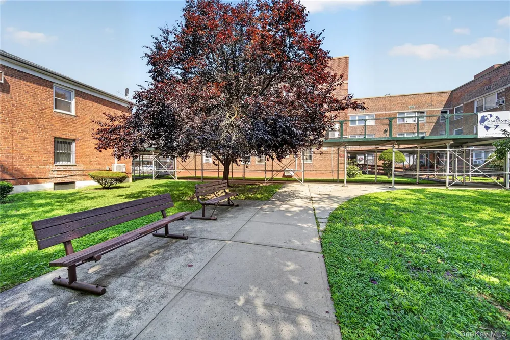 138-25 68th Drive #3D Kew Garden Hills, NY 11367