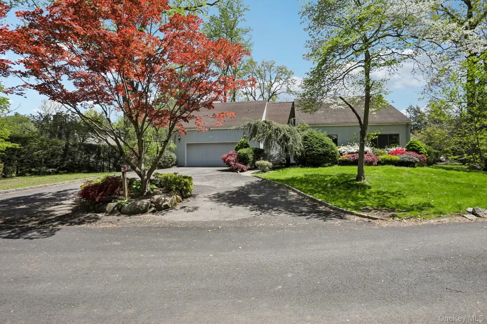 20 High Point Lane Scarsdale, NY 10583