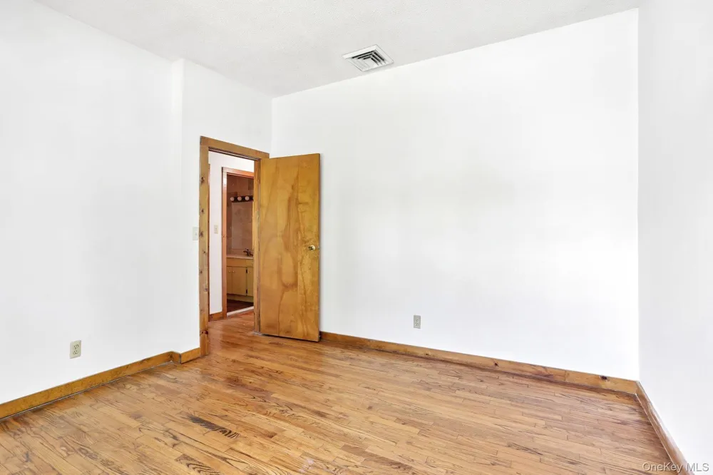 20 High Point Lane Scarsdale, NY 10583