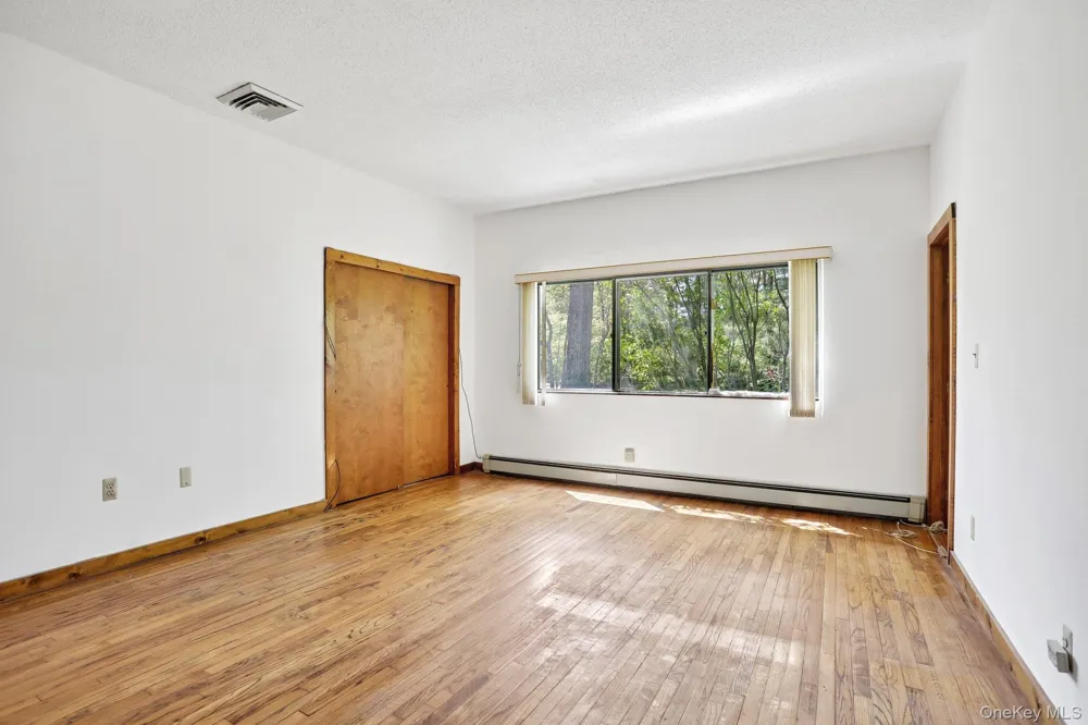 20 High Point Lane Scarsdale, NY 10583