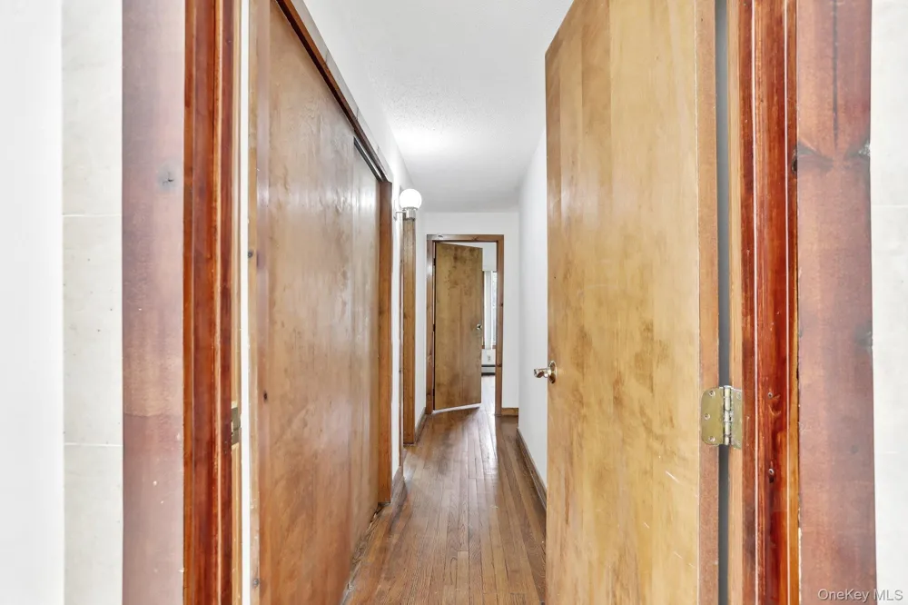20 High Point Lane Scarsdale, NY 10583
