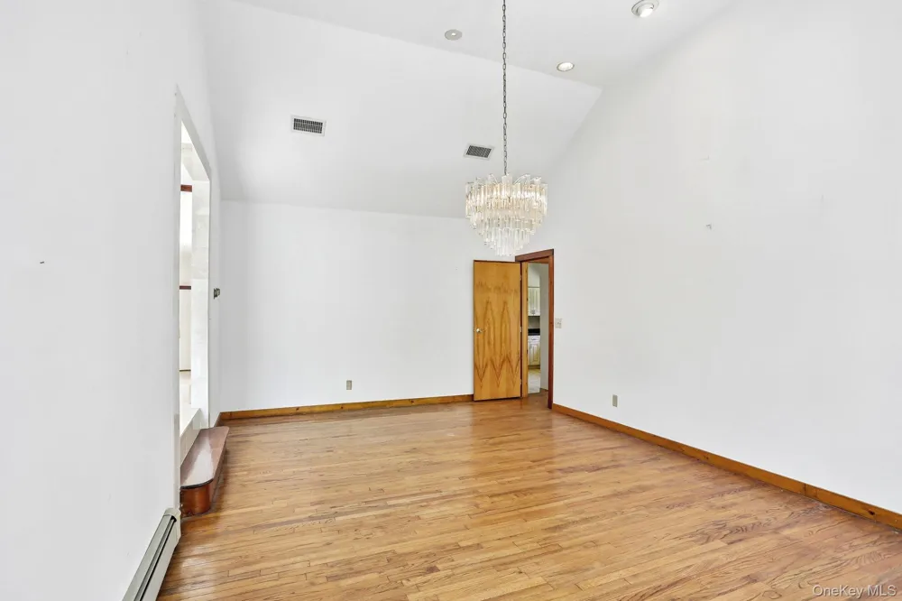 20 High Point Lane Scarsdale, NY 10583