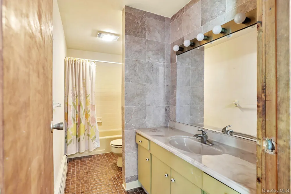 20 High Point Lane Scarsdale, NY 10583