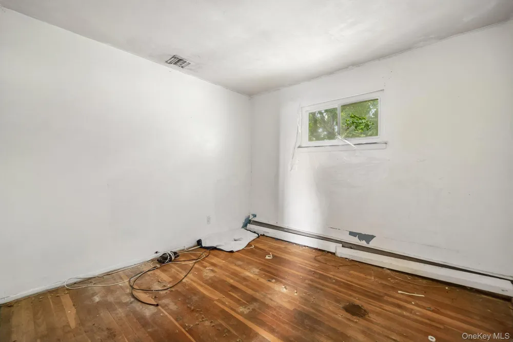 174 Frederick Avenue South Floral Park, NY 11001