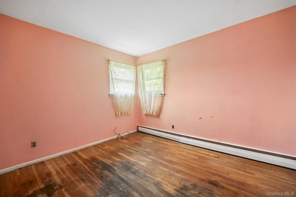 174 Frederick Avenue South Floral Park, NY 11001