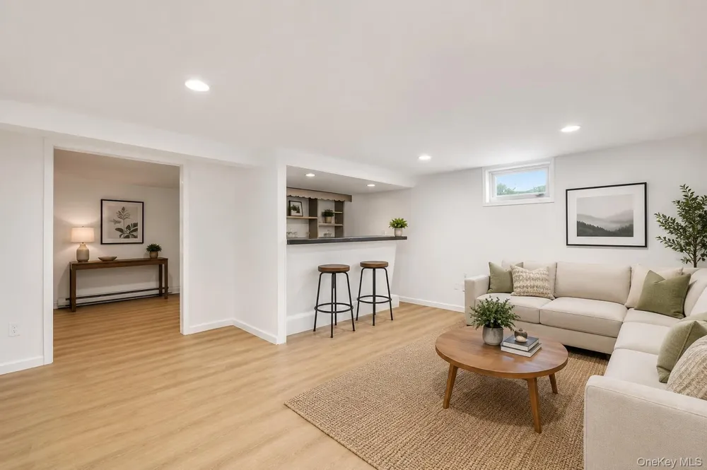 174 Frederick Avenue South Floral Park, NY 11001
