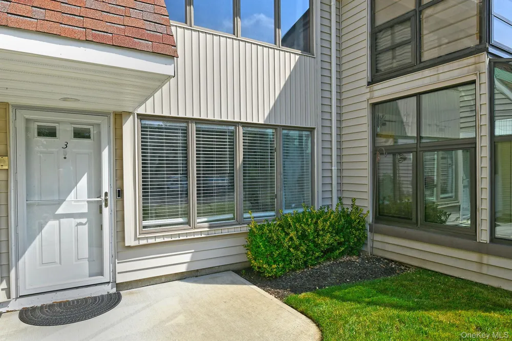 20 Laurel Avenue #3 East Islip, NY 11730