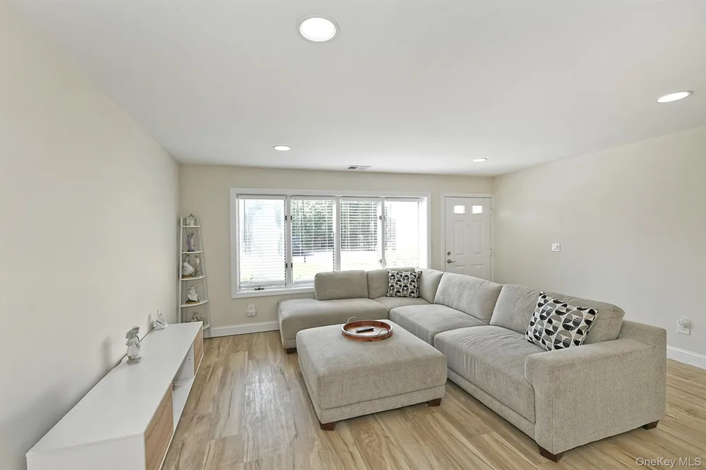 20 Laurel Avenue #3 East Islip, NY 11730