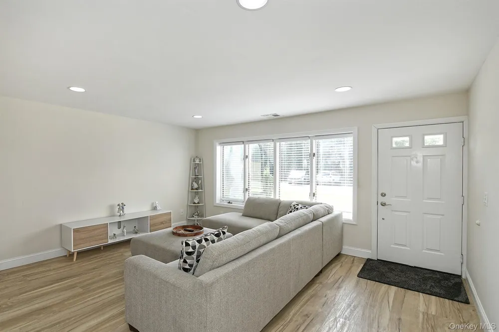 20 Laurel Avenue #3 East Islip, NY 11730