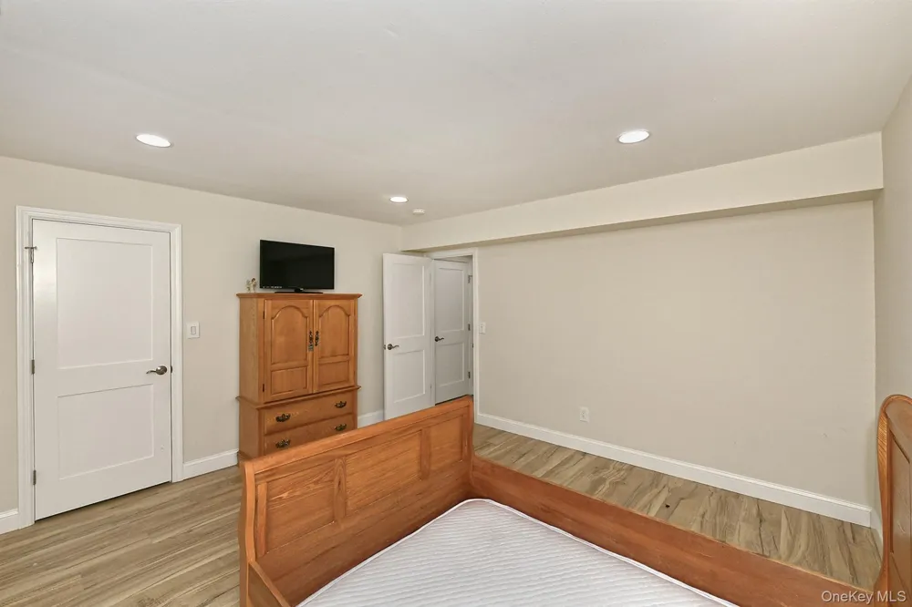20 Laurel Avenue #3 East Islip, NY 11730