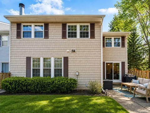 109 Aspen Drive E