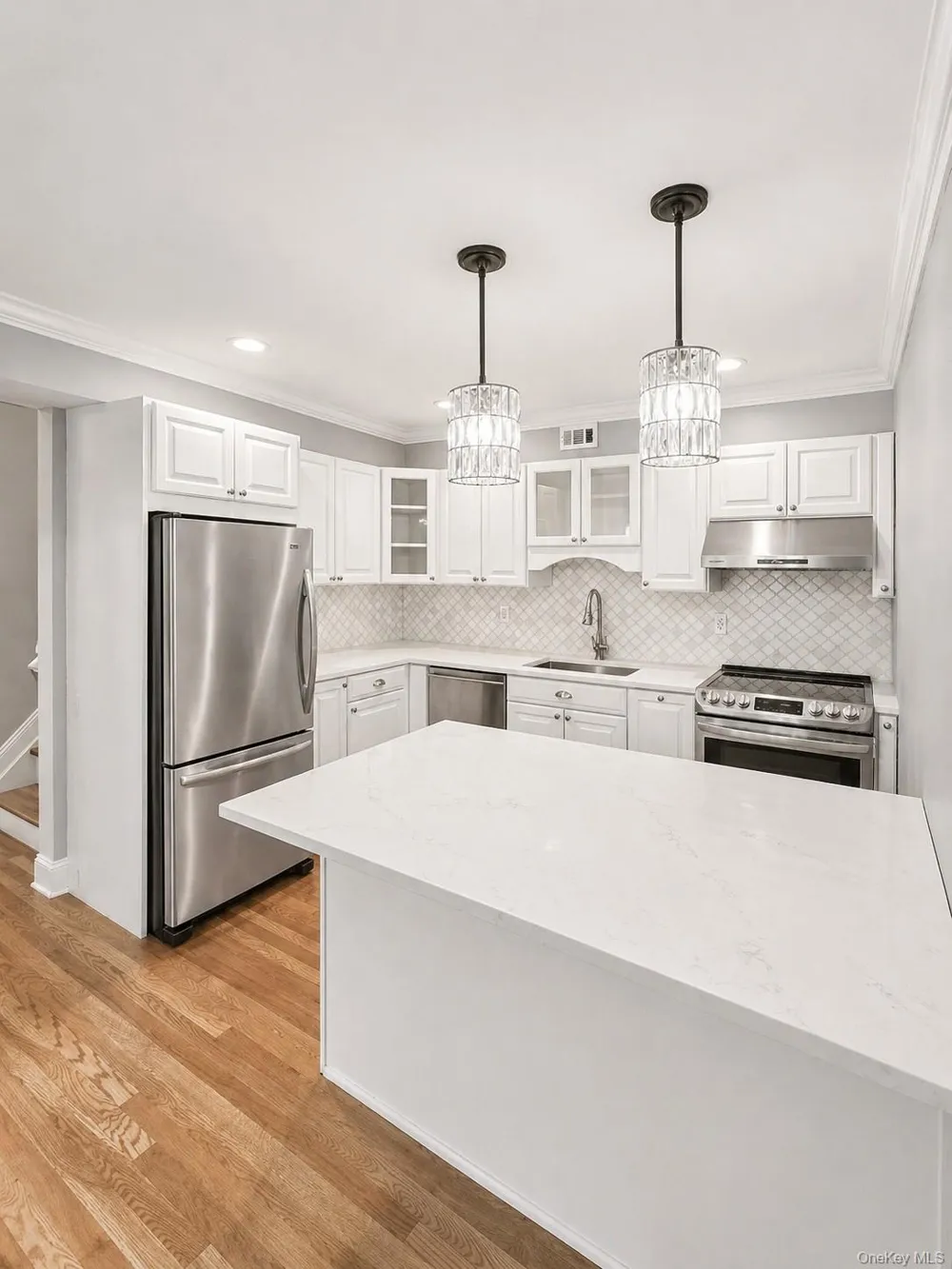 109 Aspen Drive E Woodbury, NY 11797