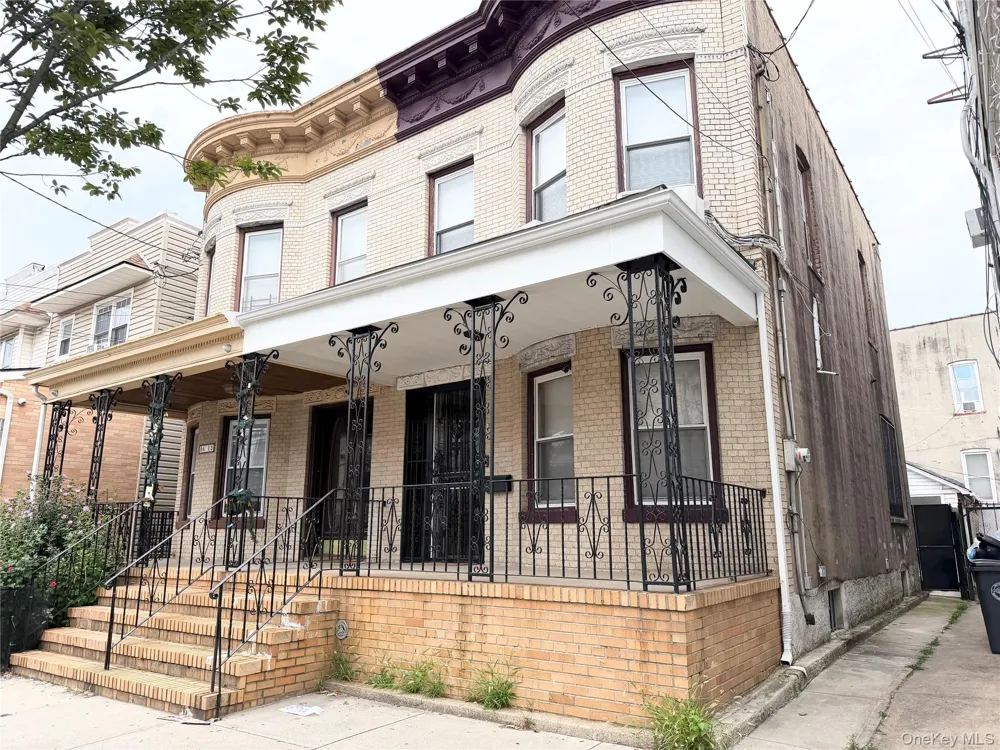 8615 88th Avenue Woodhaven, NY 11421