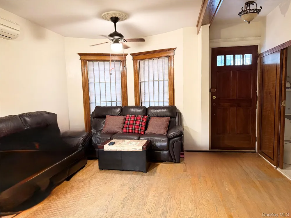 8615 88th Avenue Woodhaven, NY 11421
