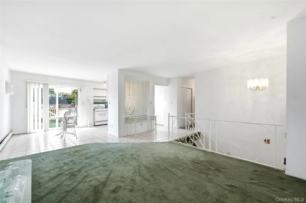 835 7th Street West Babylon, NY 11704