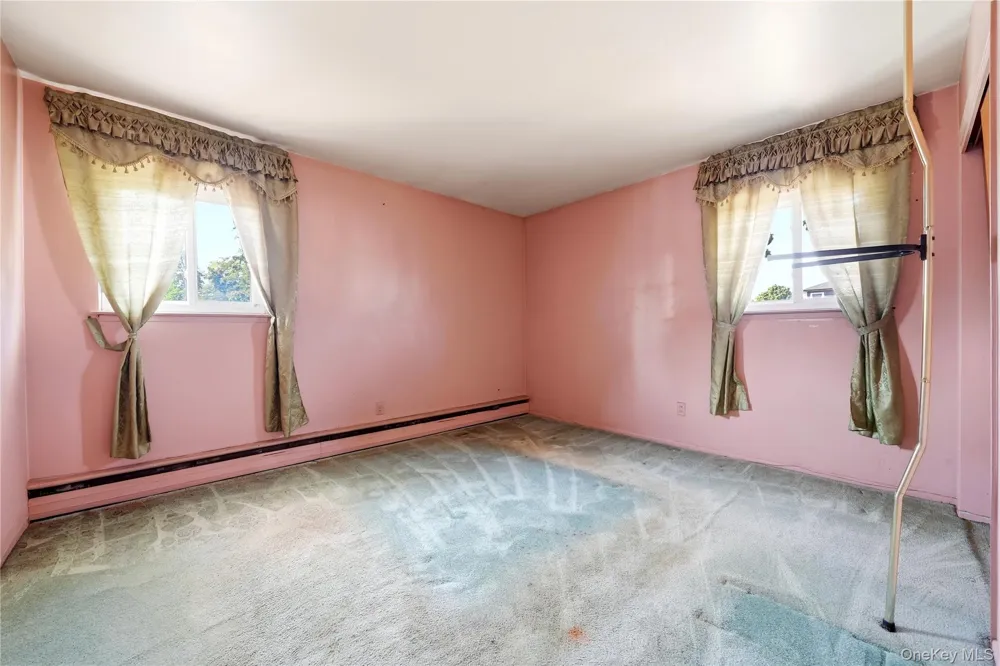 835 7th Street West Babylon, NY 11704