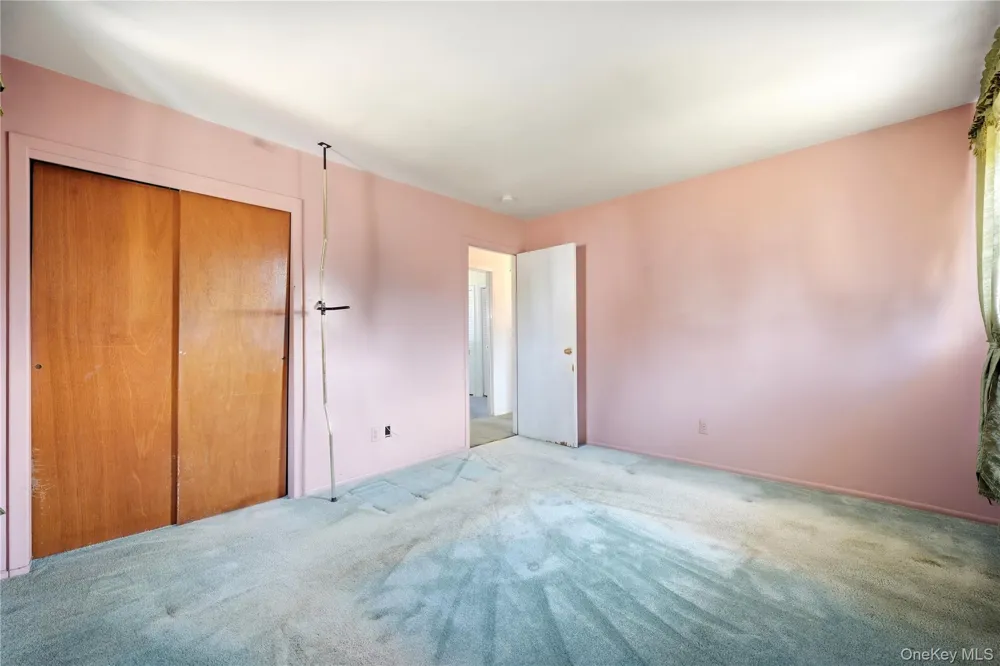 835 7th Street West Babylon, NY 11704