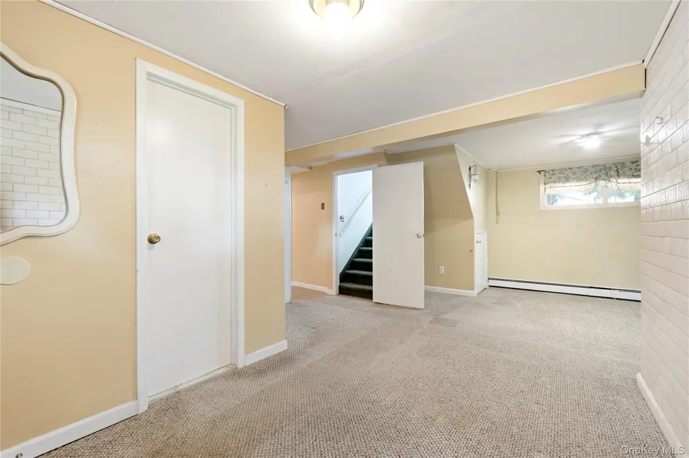 835 7th Street West Babylon, NY 11704