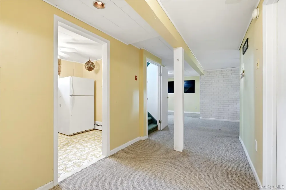 835 7th Street West Babylon, NY 11704