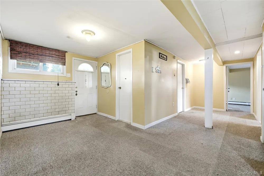 835 7th Street West Babylon, NY 11704