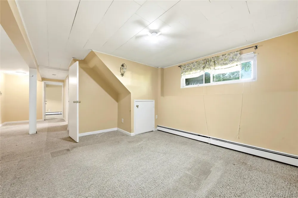 835 7th Street West Babylon, NY 11704