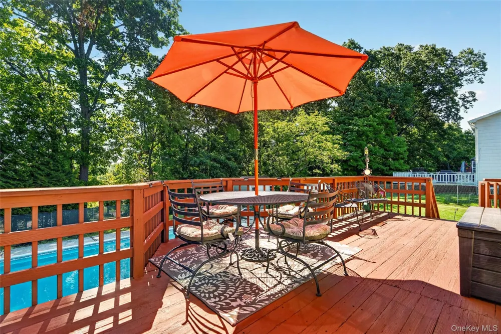 4 Rockridge Drive Thiells, NY 10984