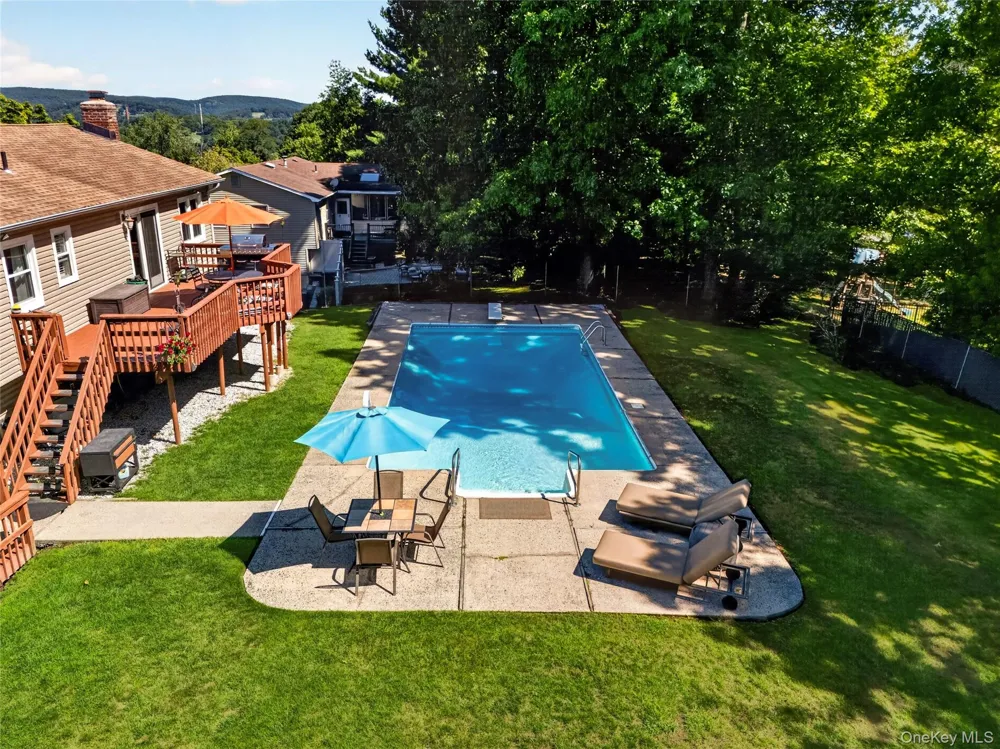 4 Rockridge Drive Thiells, NY 10984
