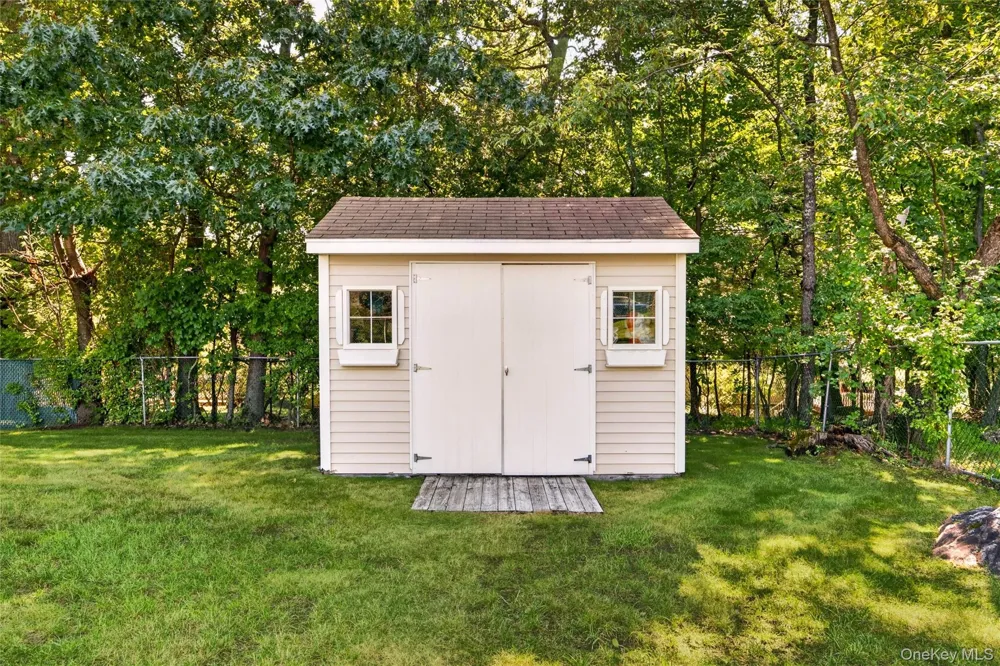 4 Rockridge Drive Thiells, NY 10984