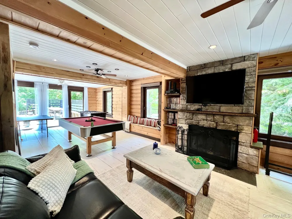 7857 Main Street Hunter, NY 12442